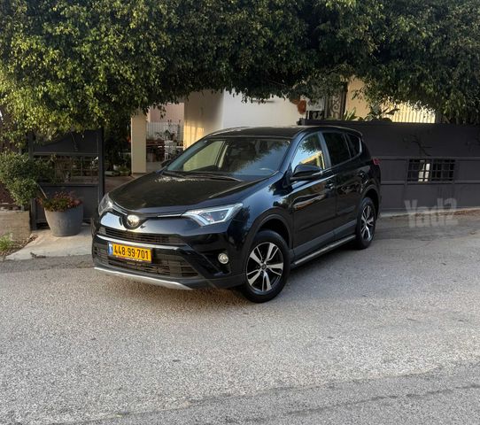 מודעת רכב טויוטה RAV4