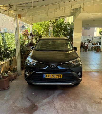 טויוטה RAV4