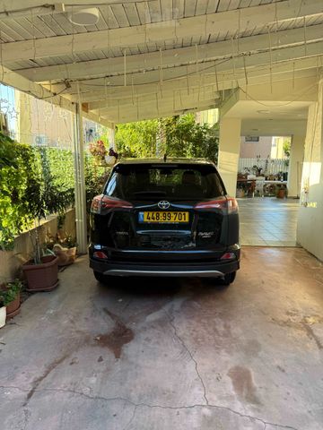 טויוטה RAV4