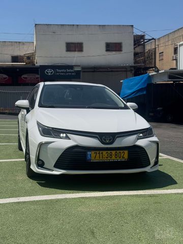 טויוטה קורולה