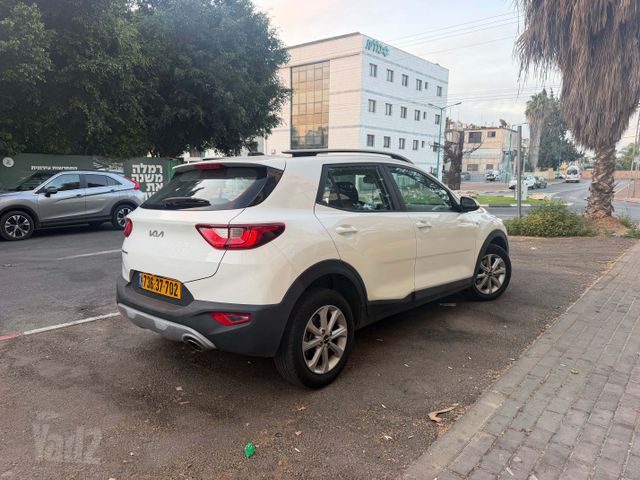 קיה סטוניק