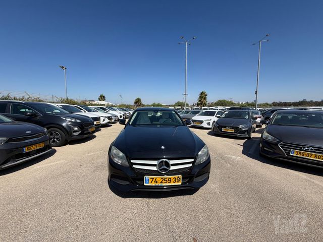 מודעת רכב מרצדס-בנץ C-class