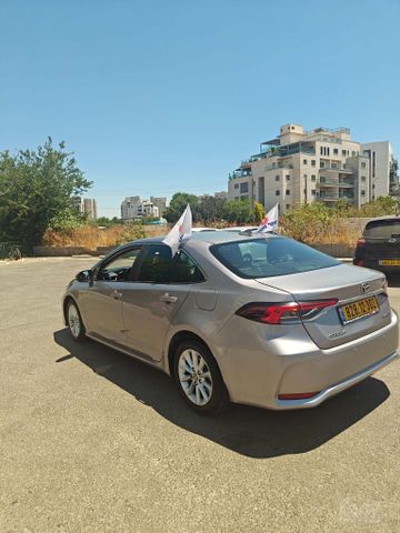 טויוטה קורולה