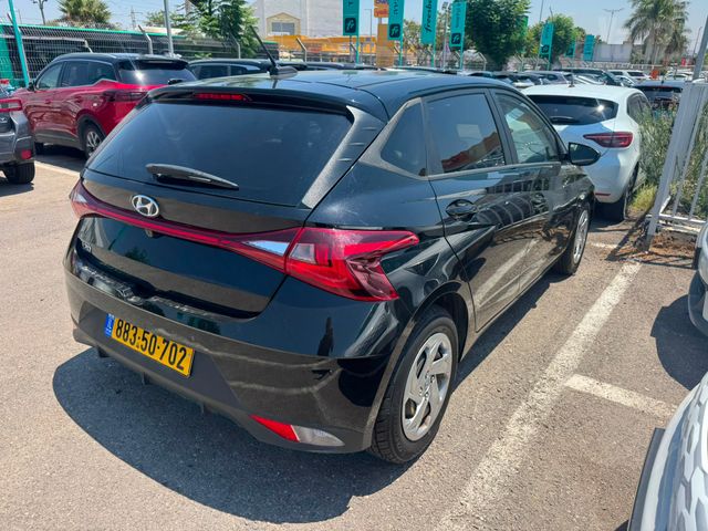 יונדאי i20