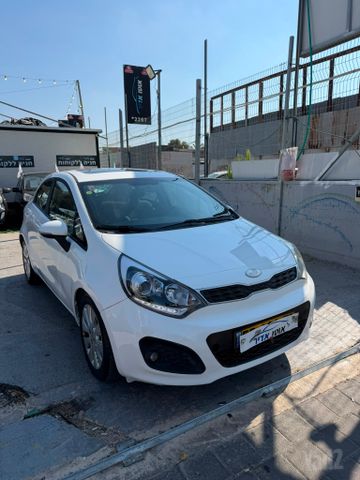 מודעת רכב קיה ריו