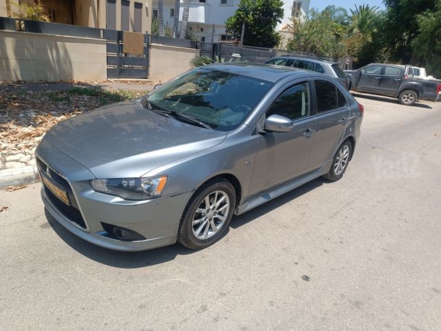 מודעת רכב מיצובישי לנסר