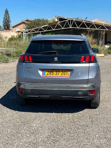 פיג'ו 3008