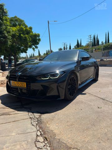 ב מ וו M4