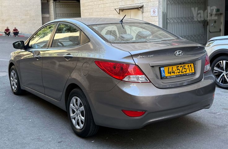 יונדאי אקסנט i25