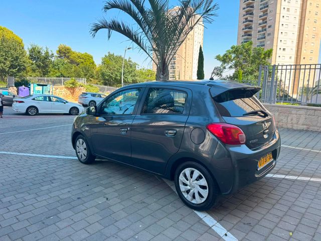 מיצובישי ספייס סטאר
