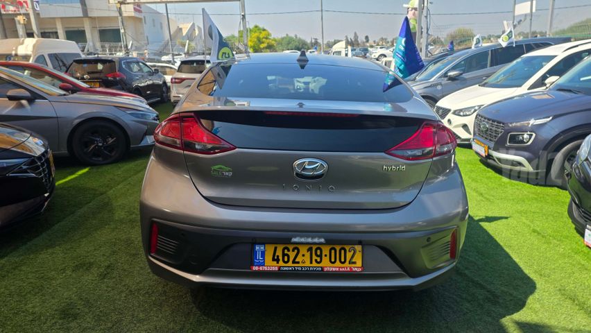 יונדאי איוניק
