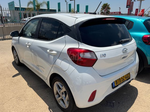 יונדאי i10
