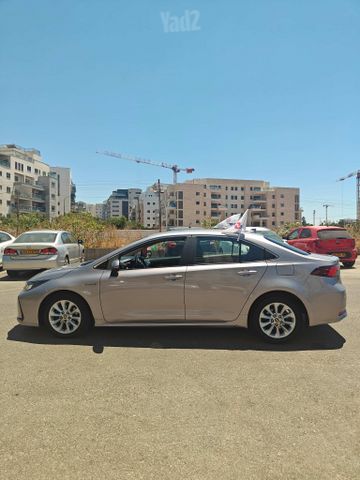 מודעת רכב טויוטה קורולה 2