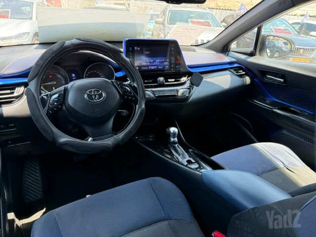 טויוטה C-HR