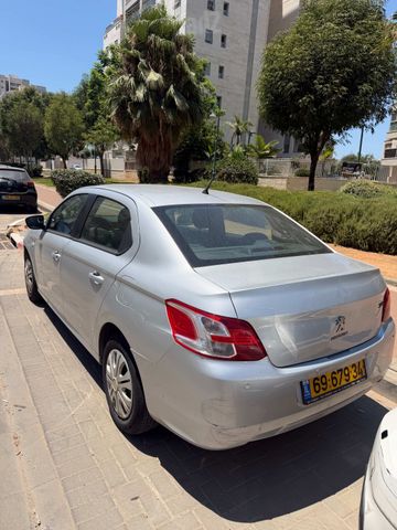 פיג'ו 301