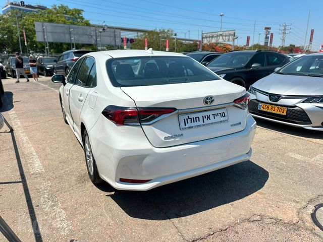טויוטה קורולה