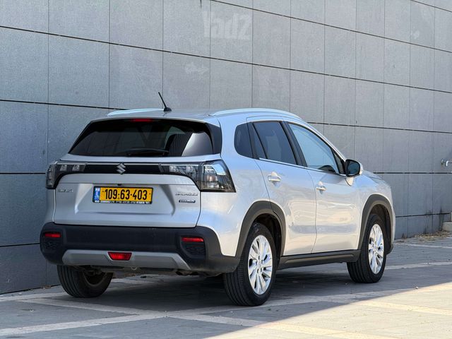 סוזוקי S-Cross
