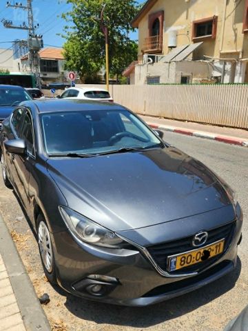 מודעת רכב מאזדה 3