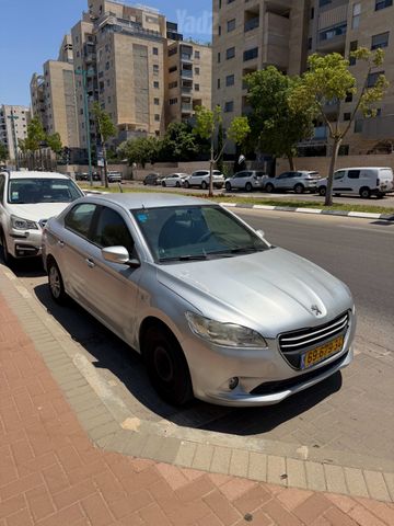 מודעת רכב פיג'ו 301