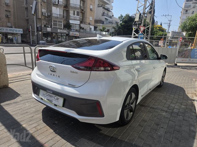 יונדאי איוניק