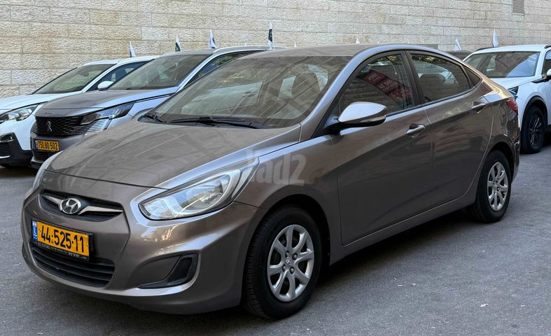 יונדאי אקסנט i25