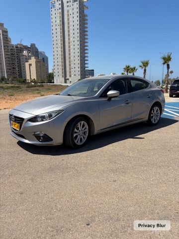 מודעת רכב מאזדה 3