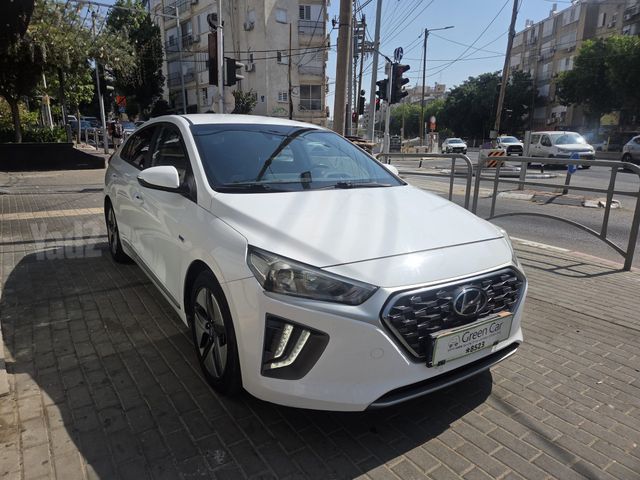 יונדאי איוניק