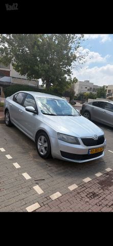סקודה אוקטביה