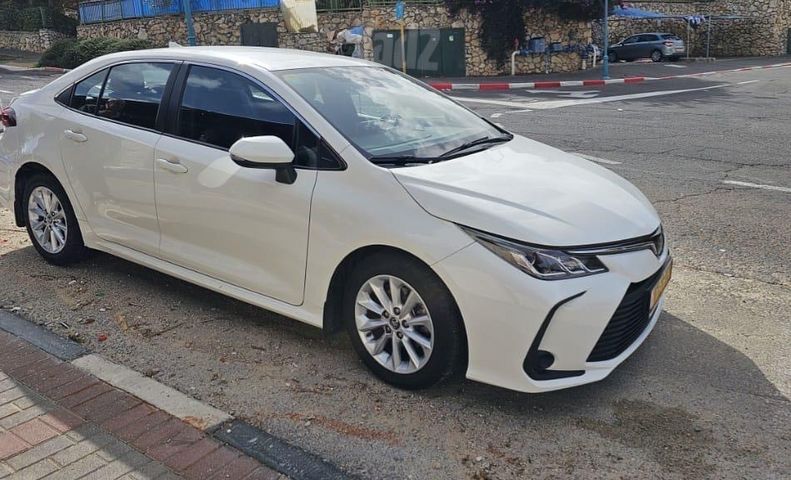 מודעת רכב טויוטה קורולה
