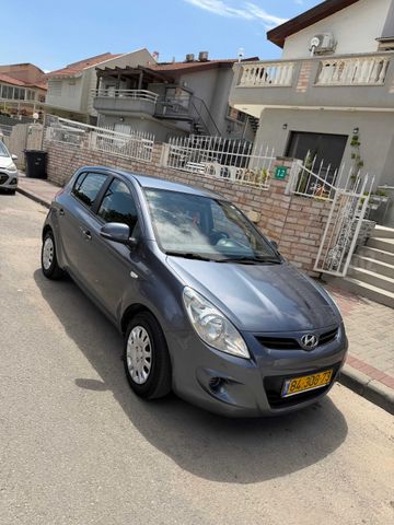 מודעת רכב יונדאי i20