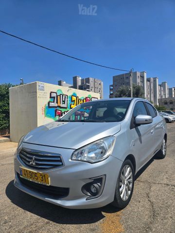 מיצובישי אטראז'