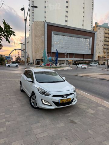 יונדאי i30