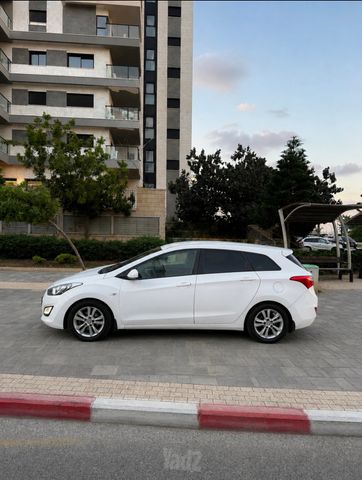 יונדאי i30