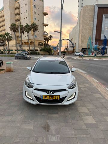 יונדאי i30