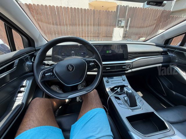 אי.וי איזי Limo