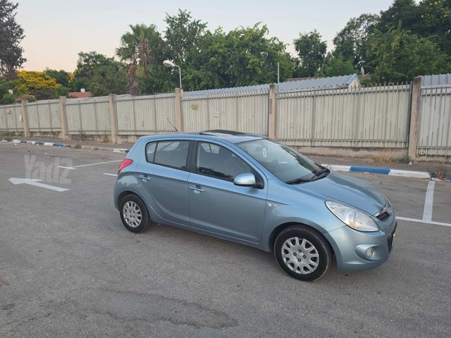 מודעת רכב יונדאי i20