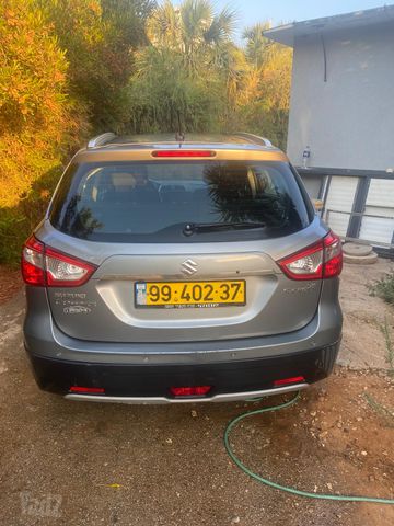 סוזוקי קרוסאובר