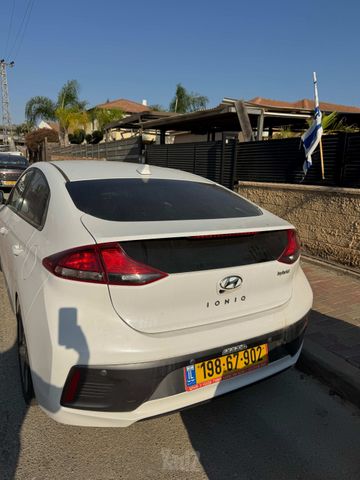 מודעת רכב יונדאי איוניק