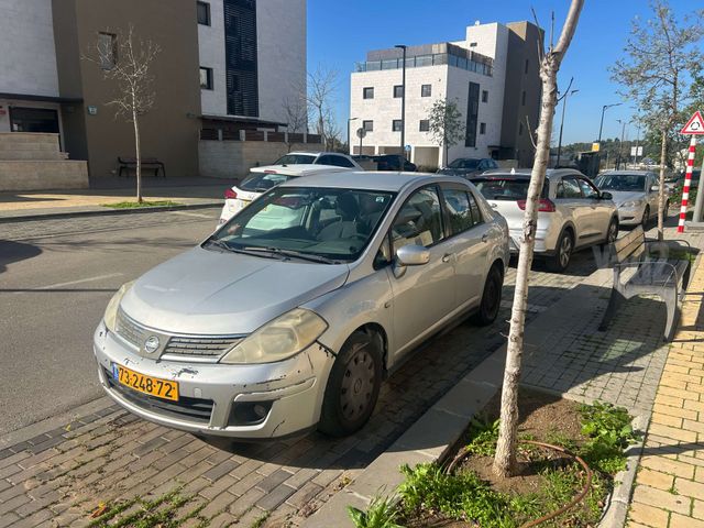 ניסאן טידה