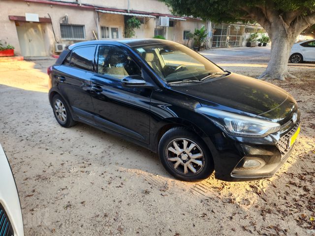מודעת רכב יונדאי i20