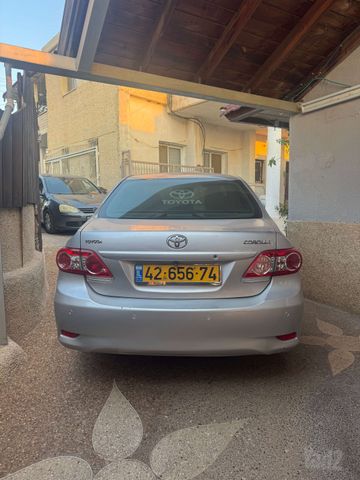טויוטה קורולה
