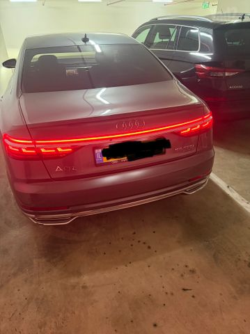 אאודי A8