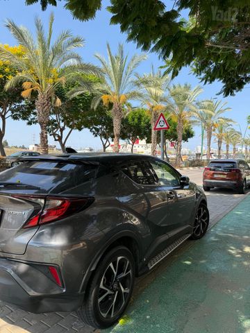 טויוטה C-HR