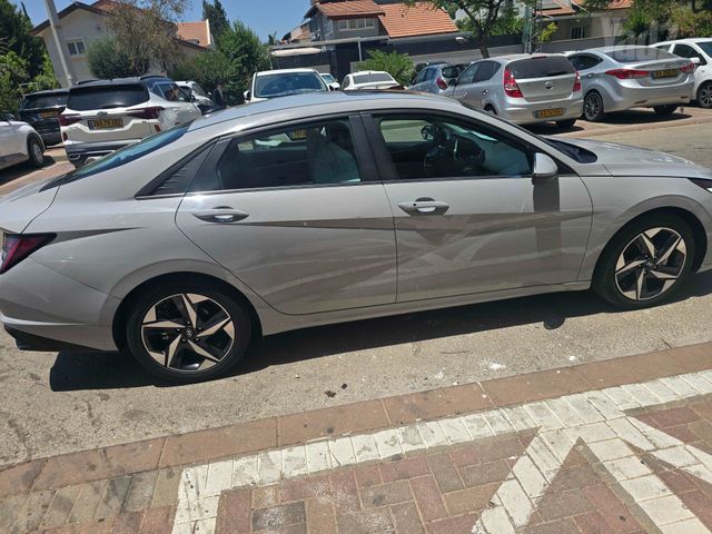 יונדאי אלנטרה