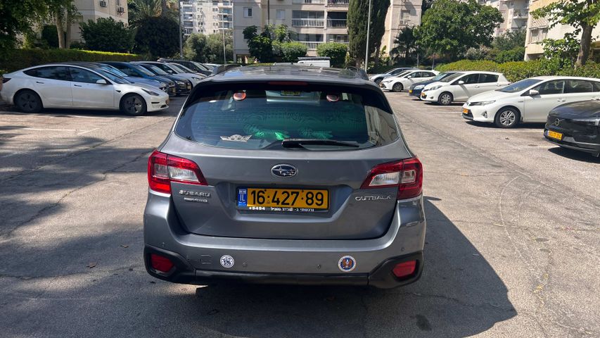 סובארו אאוטבק