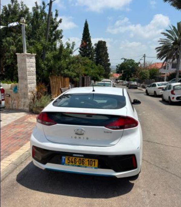 יונדאי איוניק