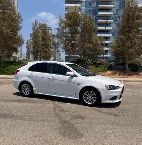 מיצובישי לנסר