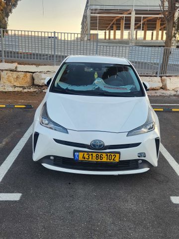 מודעת רכב טויוטה פריוס