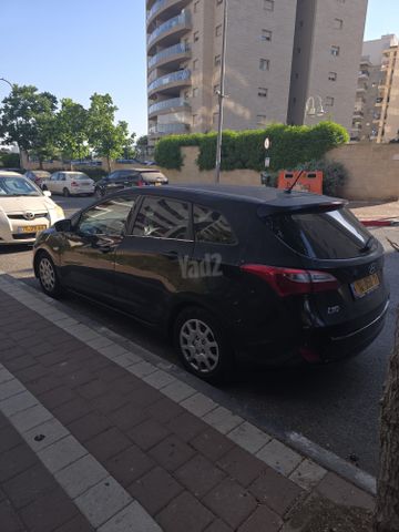 יונדאי i30