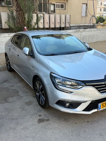 רנו מגאן